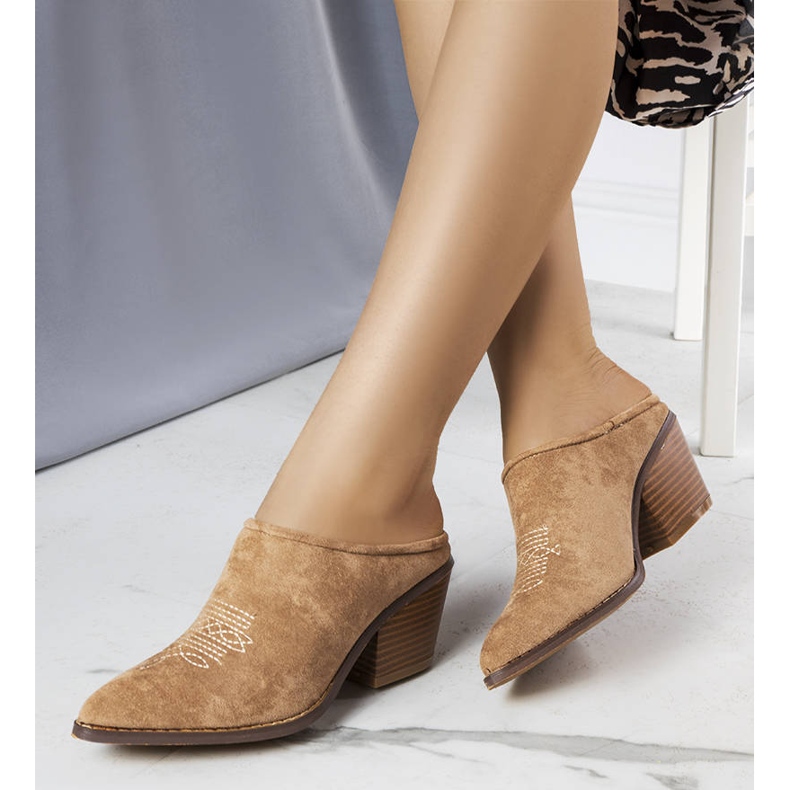 Sandale bej cu față încorporată de la Linda 1