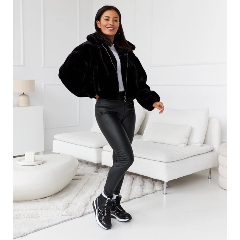 Cizme de zapada sport izolate Diadora negre negru 1