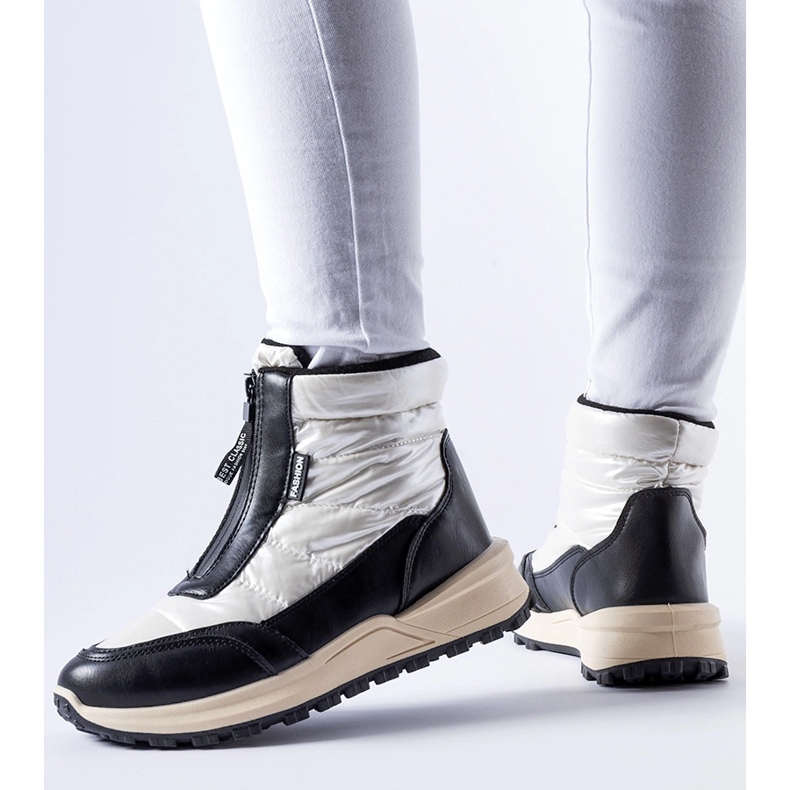 Cizme de zăpadă albe izolate cu fermoar Ritter 1