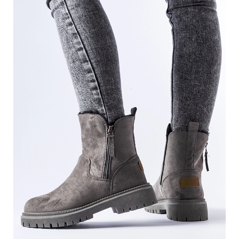 Botine clasice Tesoriero izolate gri 1