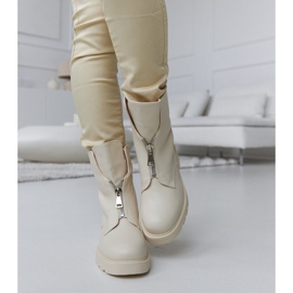 Cizme izolate bej cu fermoar de la Oakdale 1