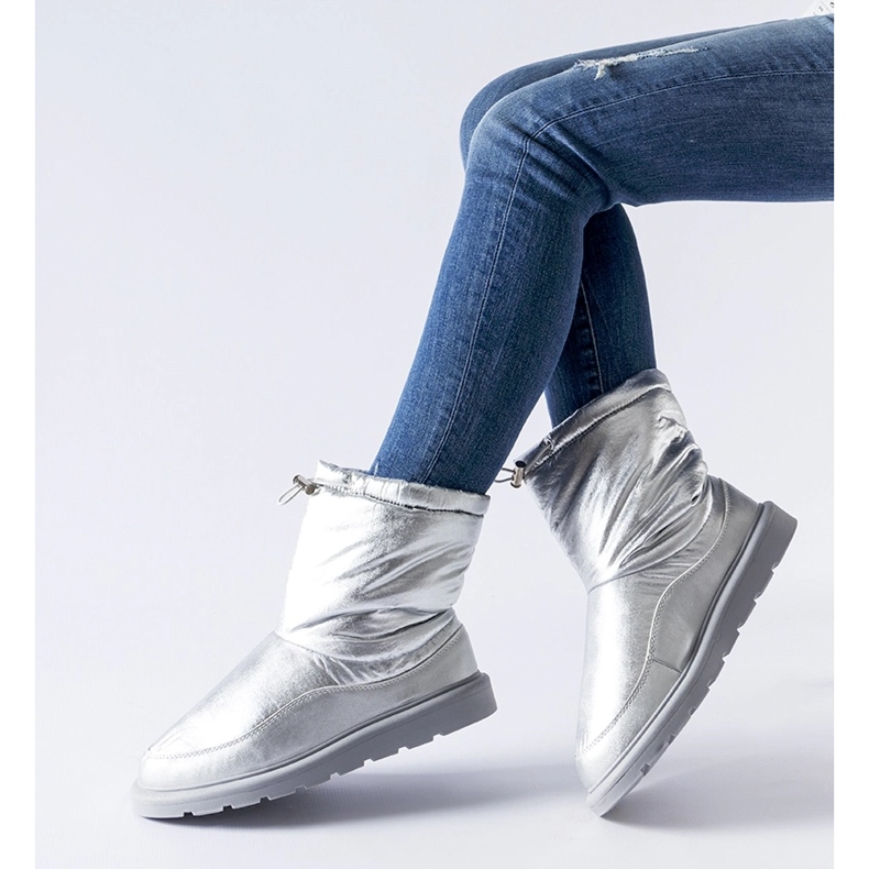 Cizme de zăpadă Whitetail izolate argintiu 1