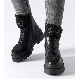 Cizme negre pentru muncitori, izolate, cu cataramă Highland negru 1