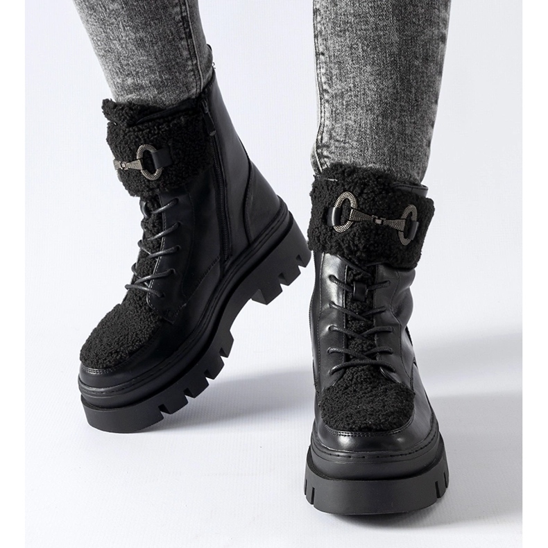 Cizme negre pentru muncitori, izolate, cu cataramă Highland negru 1