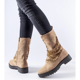 Botine izolate bej cu lant Carroll 1