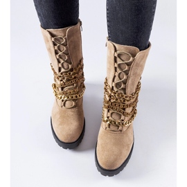 Botine izolate bej cu lant Carroll 2