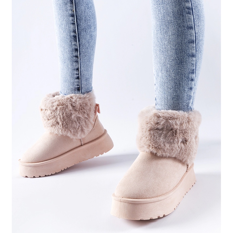 Cizme de zapada roz decorate cu blana Adelfia 1