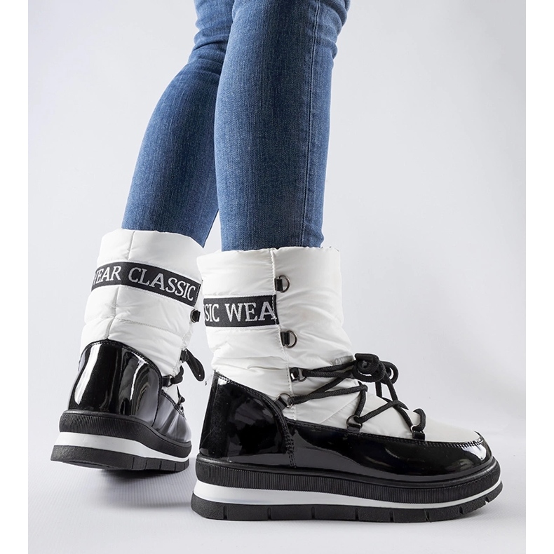 Cizme albe de zăpadă pe platforma Vineyard 1