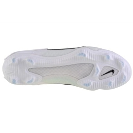 Pantofi Nike Huarache 9 Elite Low Lax Fg M FD0089-101 alb 3