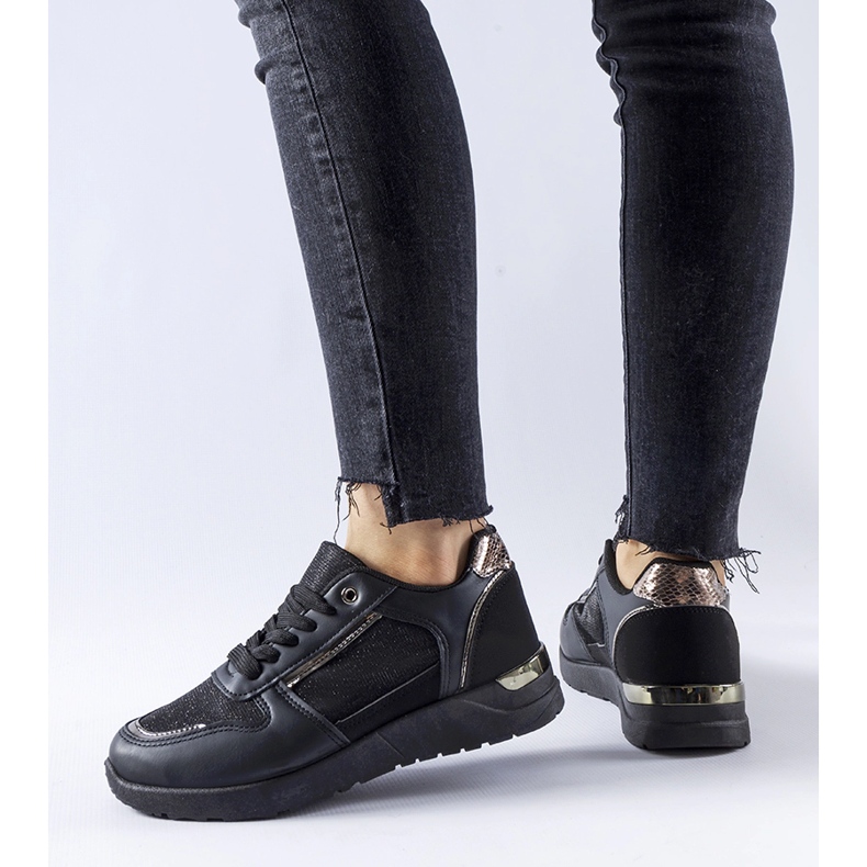 Tenisi negri cu fir decorativ de la Facondo negru 2