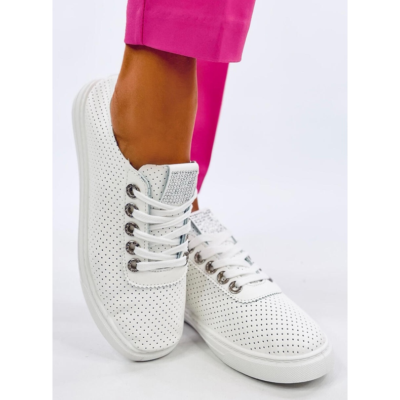 Plusuri adidasi ajurati pentru dama All White alb 2 Plusuri adidasi ajurati pentru dama All White alb 2