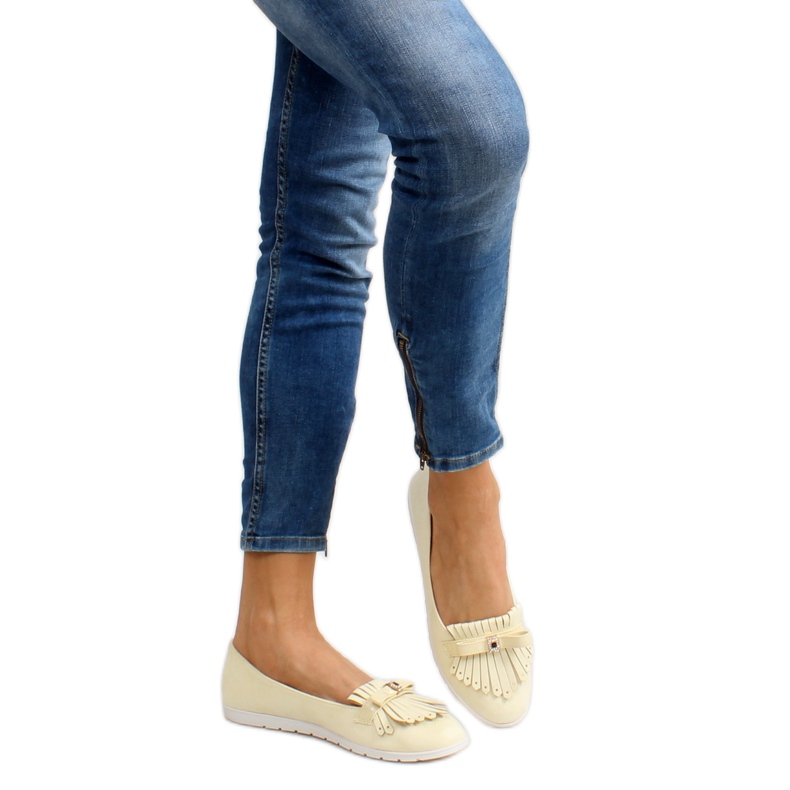 Mocasini pastel cu franjuri galbeni 1