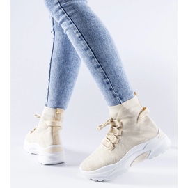 Adidași Vigatto înalți de culoare bej 1