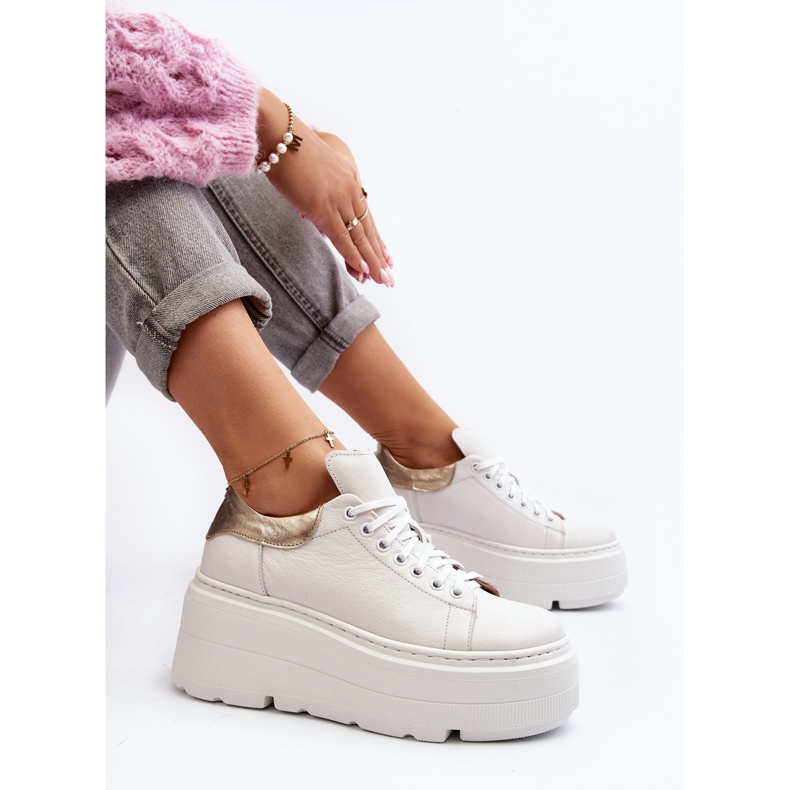 Pantofi sport Zazoo 10165 pentru femei pe o platformă masivă, alb 1