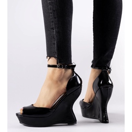 Sandale cu pană lacuite Flangan negre negru 1