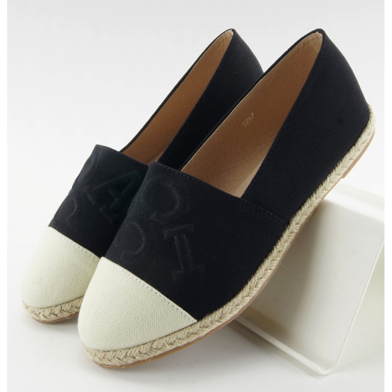 Esapdryle cu litere negre T267 în relief negru maro 1