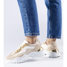 Adidași bej cu talpă Gironic masivă 1