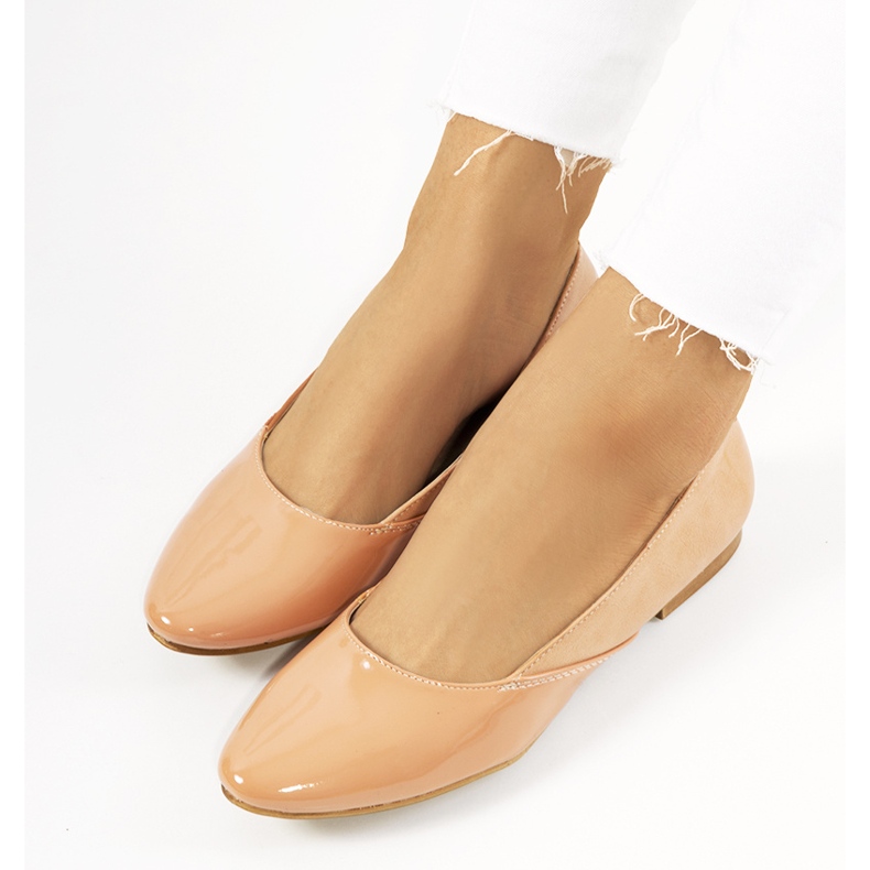 Balerini Gambi roz 1