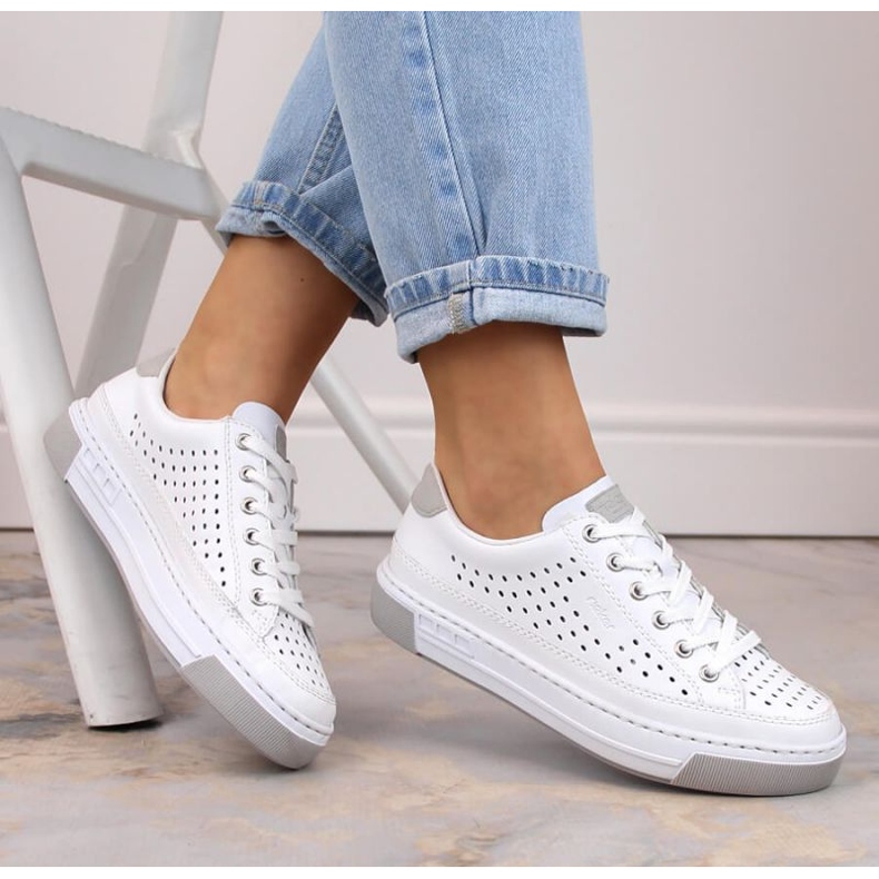 Pantofi alb din piele ajurata Rieker W RKR642 1