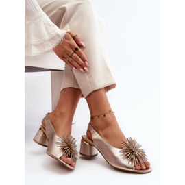 Sandale Piele Cu Decorat Laura Messi 2719 Aur de aur 2 Sandale Piele Cu Decorat Laura Messi 2719 Aur de aur 2