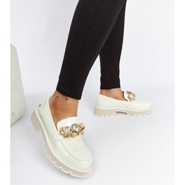 Mocasini bej din piele lacuita Goe NN2N4202 2