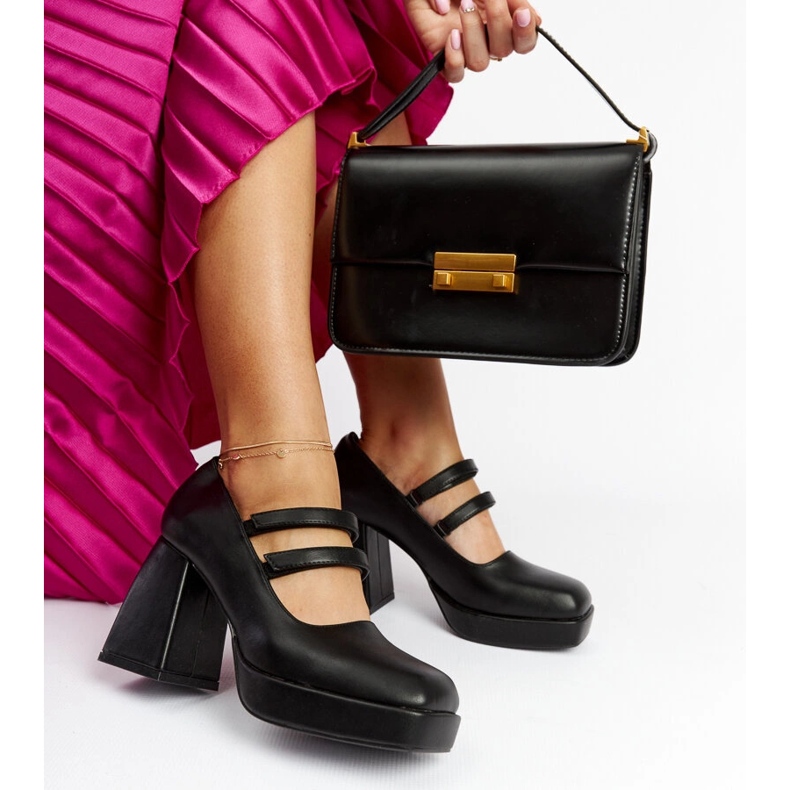 Pompe Cher negri cu toc bloc masiv negru 1 Pompe Cher negri cu toc bloc masiv negru 1