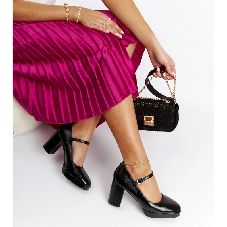 Pompe Cher negru cu toc lacuit 1