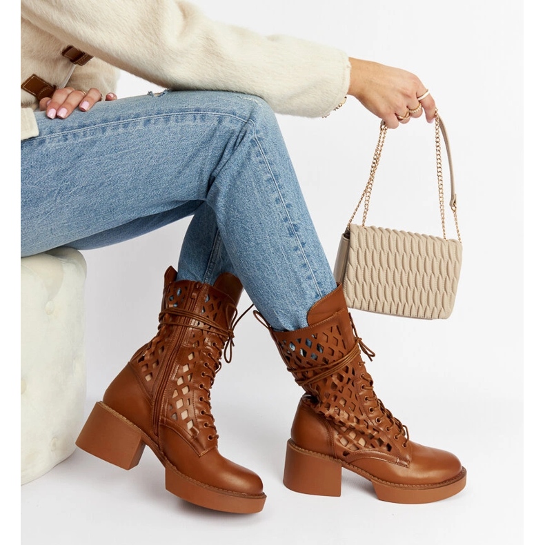 Cizme maro ajurate cu toc de la Visalia 1