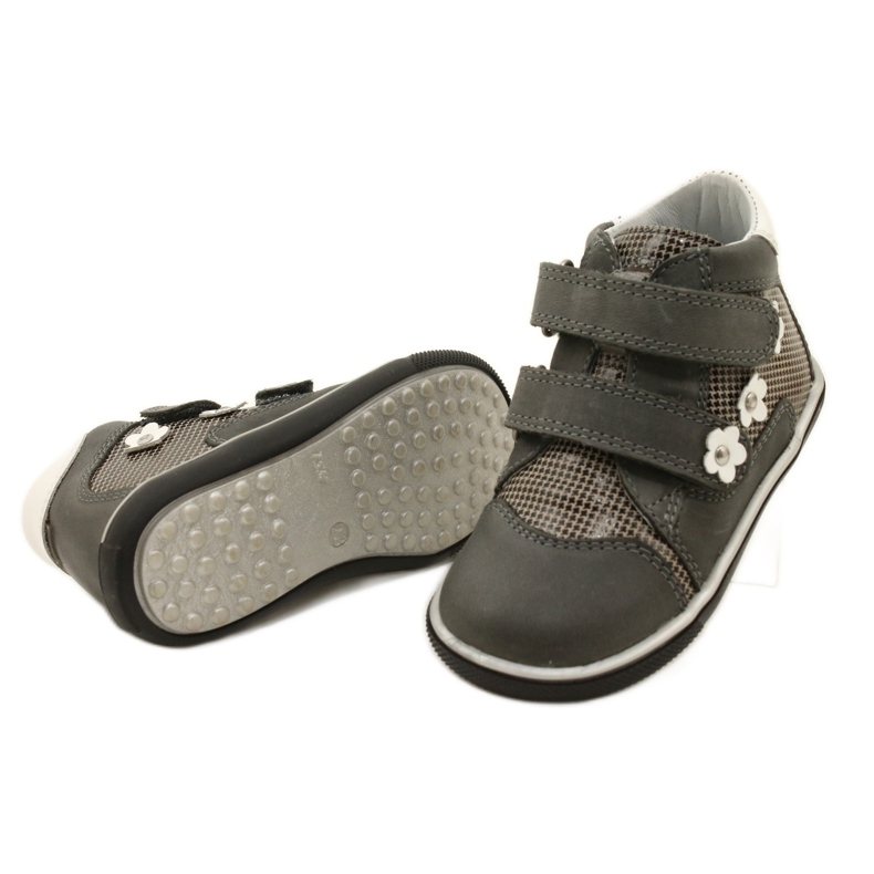 Pantofi de piele pentru fete cu flori albe 91904 gri bartek 5