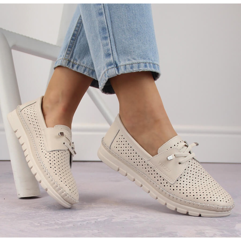 Pantofi slip-on damă din piele ajurata, bej Vinceza 7872 1
