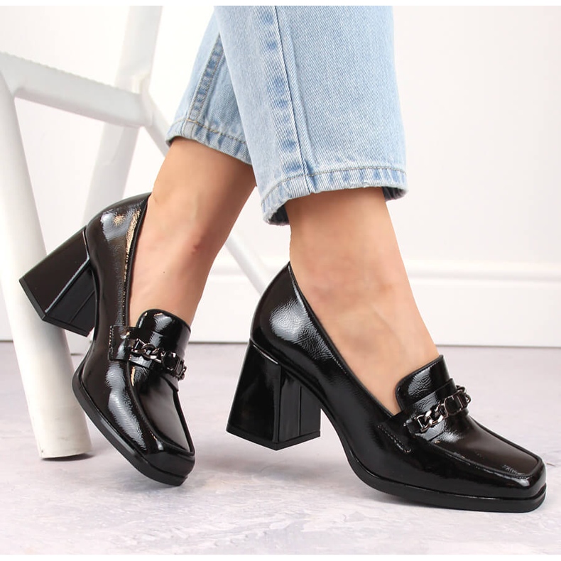 Pantofi dama lacuiti cu toc decorativ, negri Potocki 12322 bej 1