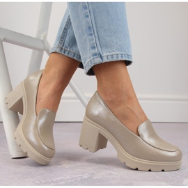 Pantofi slip-on de damă bej cu toc înalt și platformă Potocki 12040 1