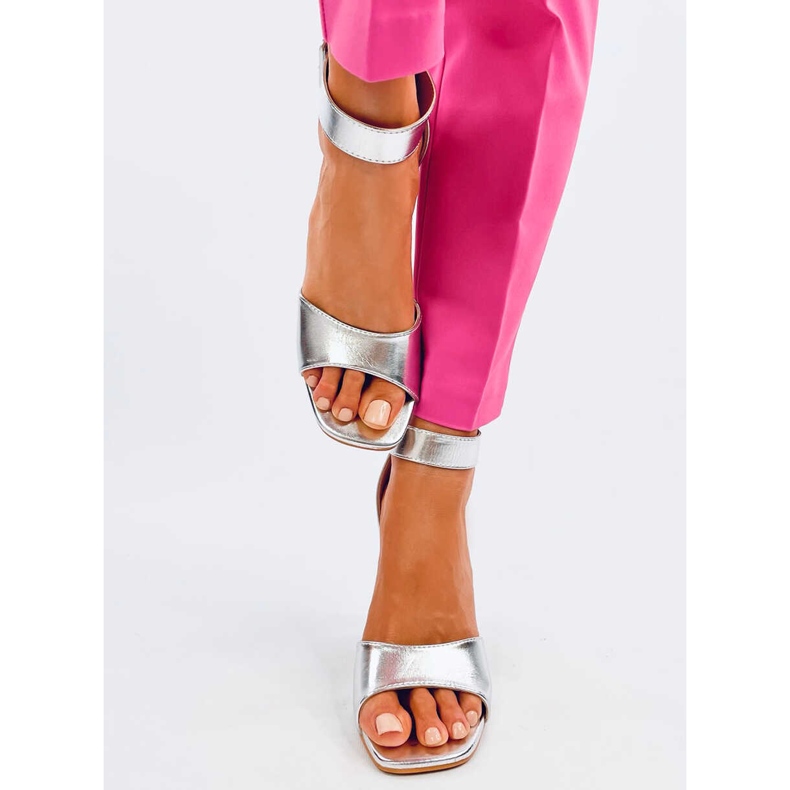 Sandale cu toc Ellen Silver cu curea argint 1