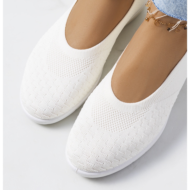 Adidași de damă Bellion bej ecru 1 Adidași de damă Bellion bej ecru 1