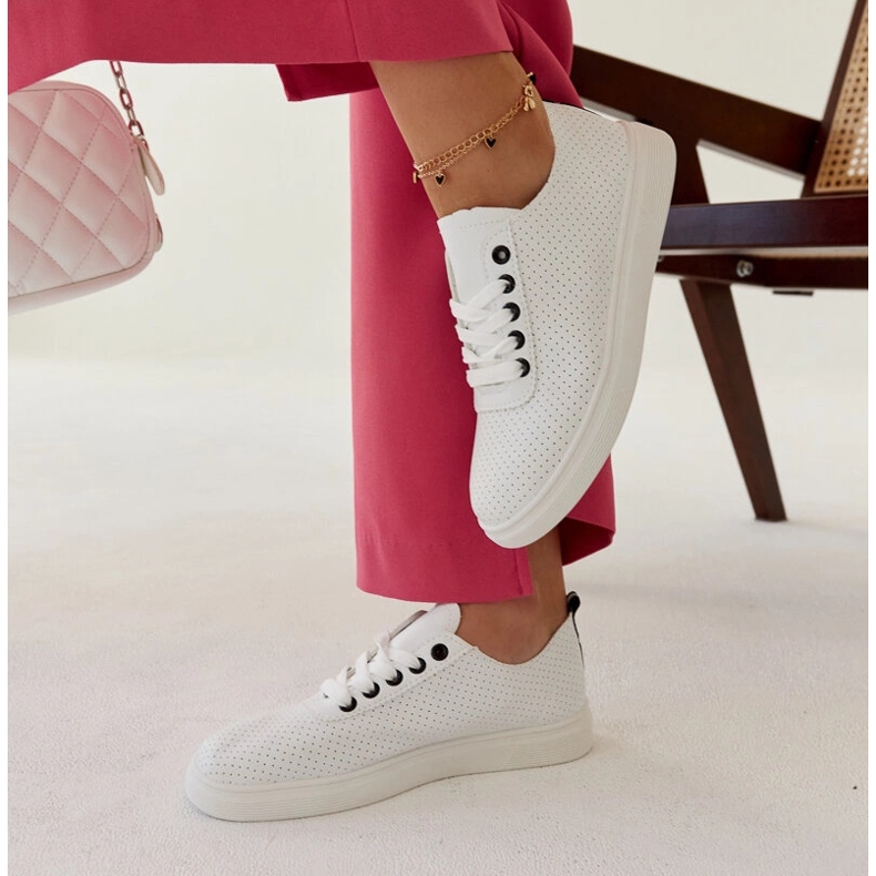 Tenisi albi din piele ecologică de la Sandrine 2