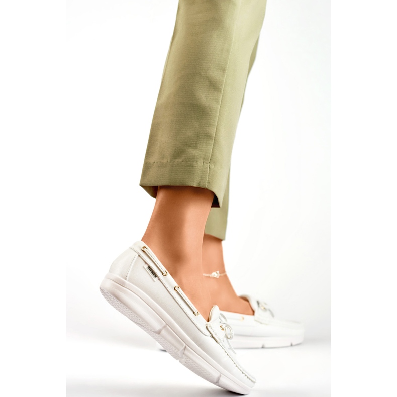 Mocasini confortabili de dama in alb Mocasini comozi de dama 1