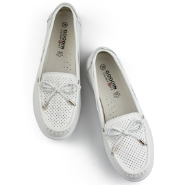 Mocasini de dama ajurati din piele naturala, pantofi alb din piele ajurata 1