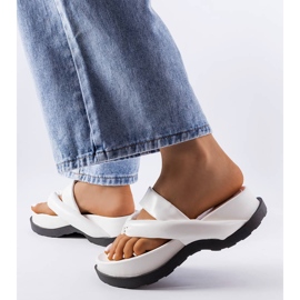 PA1 Sandale albe cu platformă de la Lachapelle 2