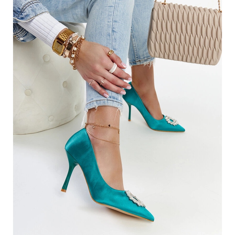 Tocuri verzi inalte cu finisaj satinat si strasuri de la Susegana verde 1