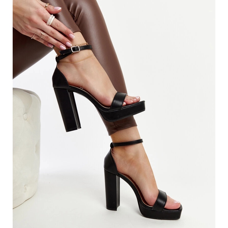 Sandale negre Nariman cu toc inalt negru 1