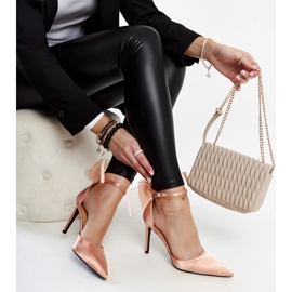 Tocuri roz deschis cu fundita de la Ilaysa 1 Tocuri roz deschis cu fundita de la Ilaysa 1