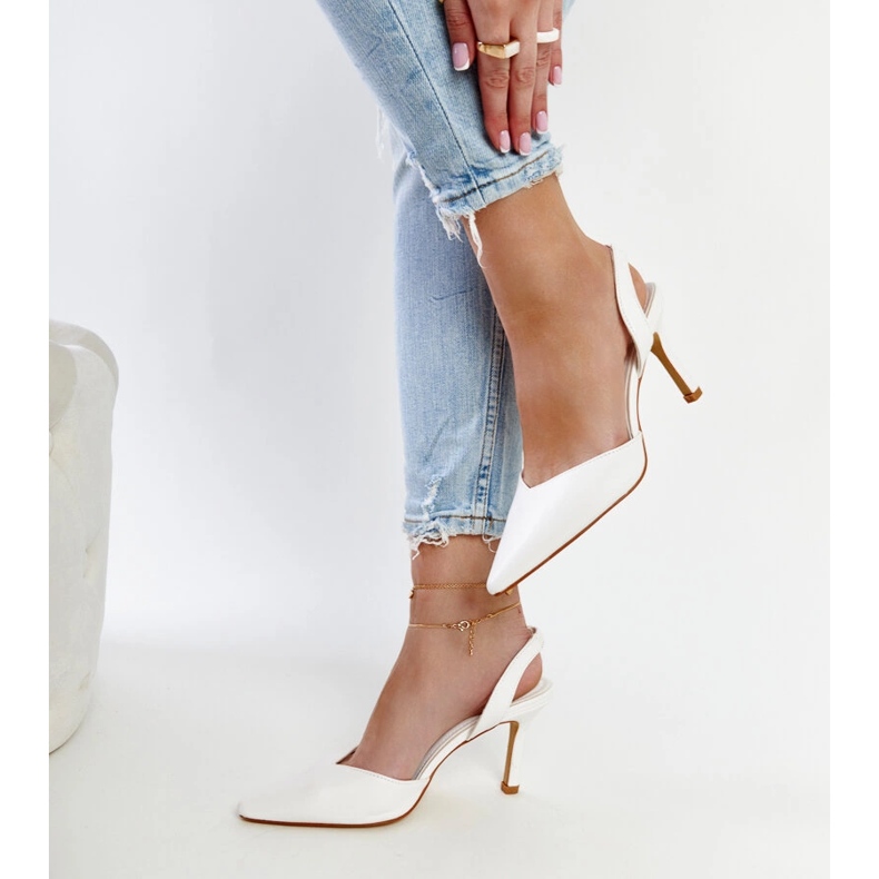 Toc deschis alb Tocuri inalte Fontanile 1