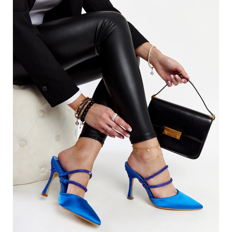 Șlapi albaștri cu toc înalt de la Raffaelina albastru 1