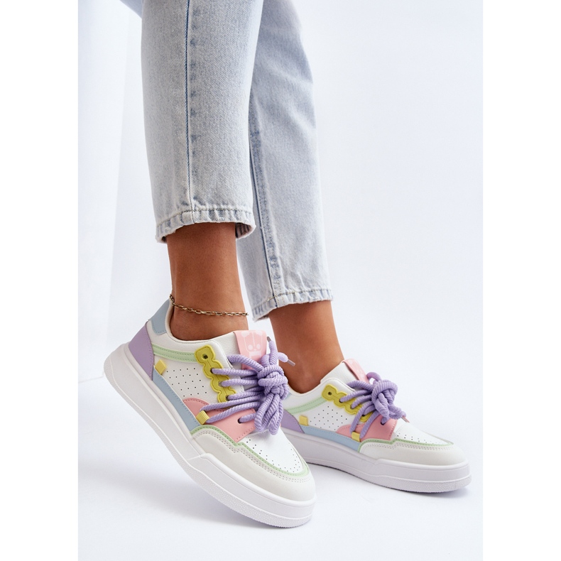 Pantofi de damă din piele ecologică multicoloră Avanalis alb 1 Pantofi de damă din piele ecologică multicoloră Avanalis alb 1