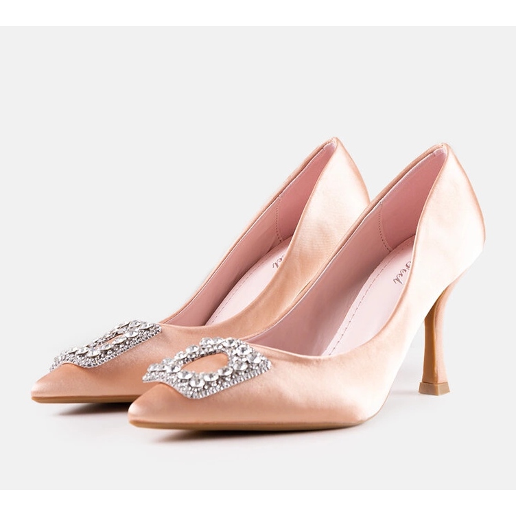 Tocuri înalte bej cu finisaj satinat și strasuri Clemente 2