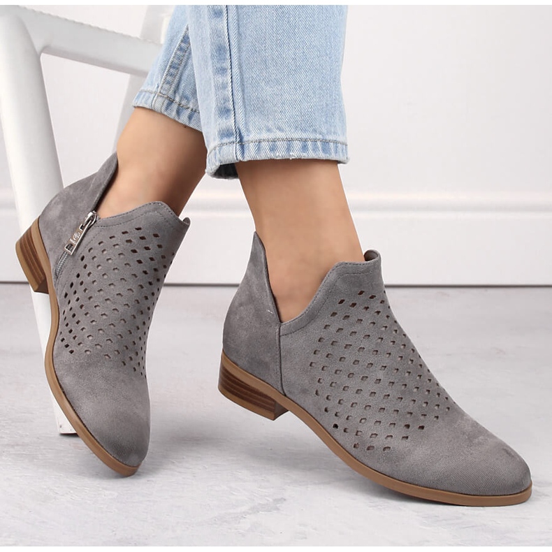 Botine de damă din piele intoarsa cu decupaj, gri Vinceza 58240 1