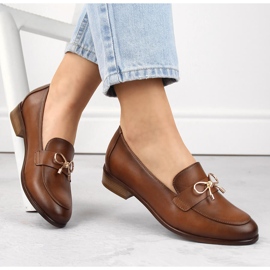 Pantofi de damă maro cu toc mic Potocki SZ12379 1 Pantofi de damă maro cu toc mic Potocki SZ12379 1