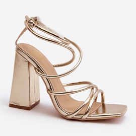 Sandale cu toc înalt Josette Gold la modă de aur 2 Sandale cu toc înalt Josette Gold la modă de aur 2