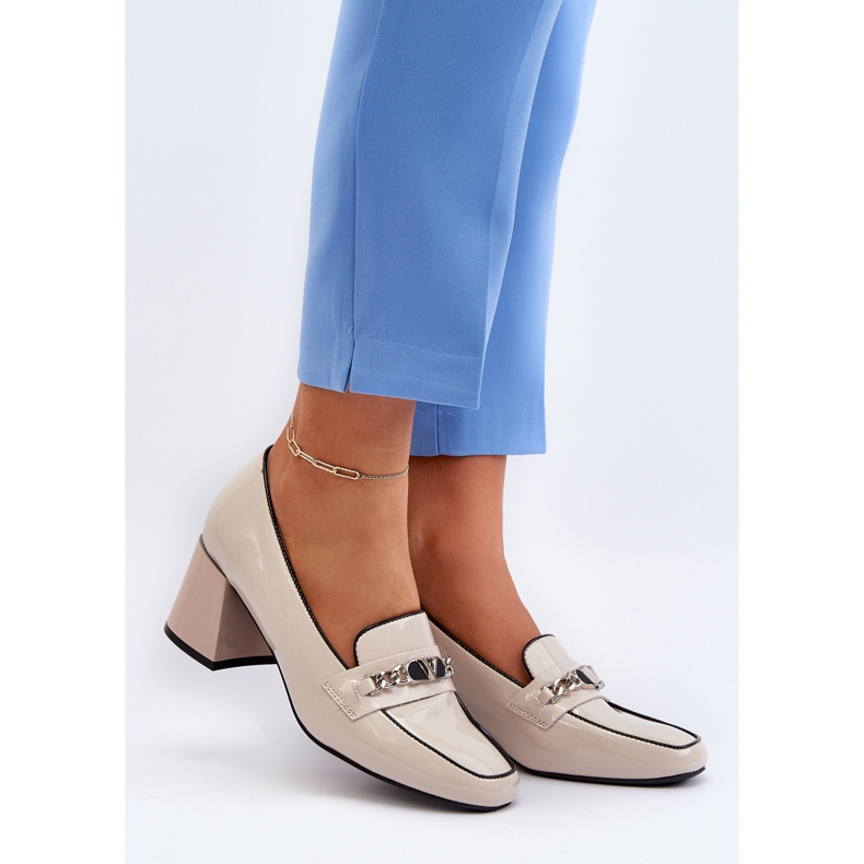 Vinceza Pompe lăcuite cu toc jos, cu decor bej cu semințe de mac 1