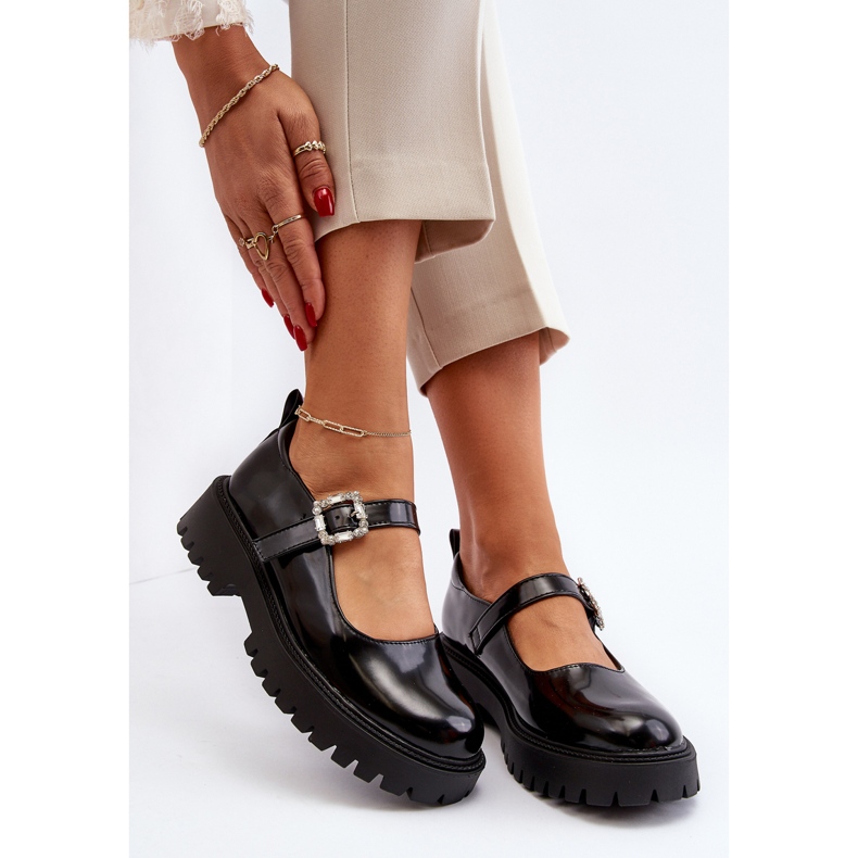 Pantofi de damă din piele lăcuită cu cataramă decorativă, negru Lindnessa 2